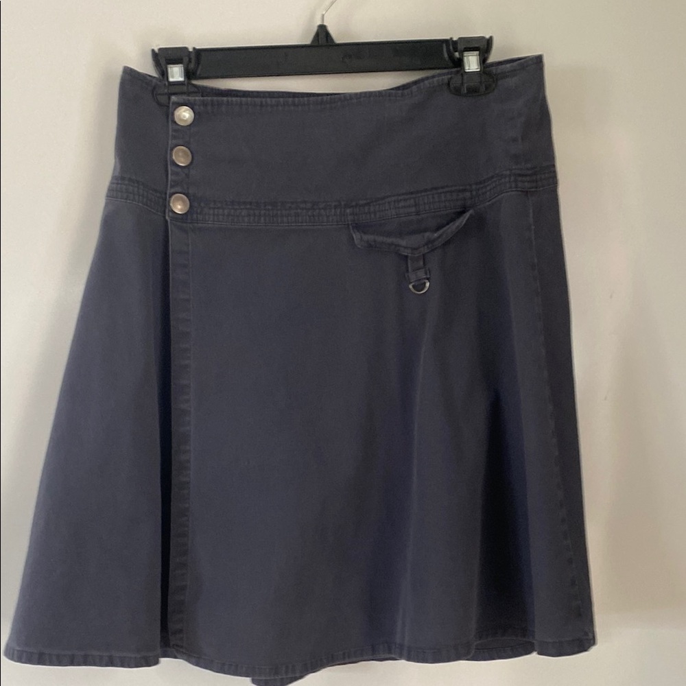 Stylish Black Button-Accent Skirt